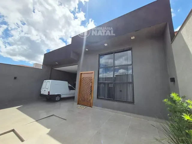 Casa 3 quartos e 3 banheiros, à venda, no bairro Jardim do Leste em Londrina