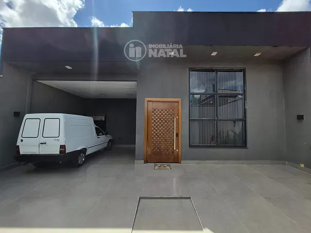 Casa 3 quartos e 3 banheiros, à venda, no bairro Jardim do Leste em Londrina