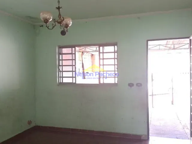 Casa com 250m² 2 quartos e 1 banheiro, à venda, no bairro Nova Aparecida em Capivari
