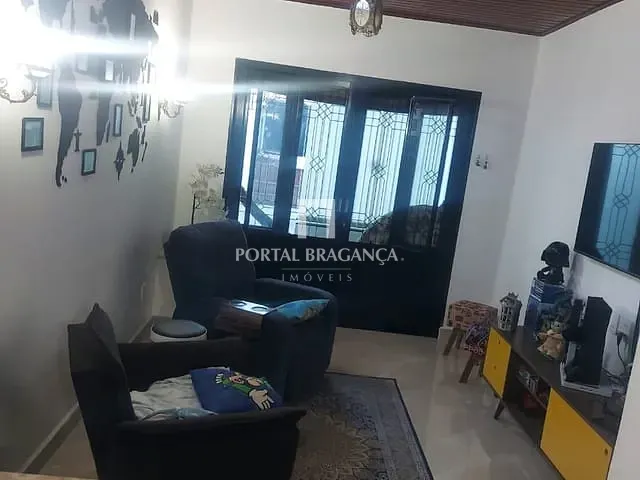 Casa com 300m² 3 quartos e 3 banheiros, à venda, no bairro Jardim Europa em Bragança Paulista