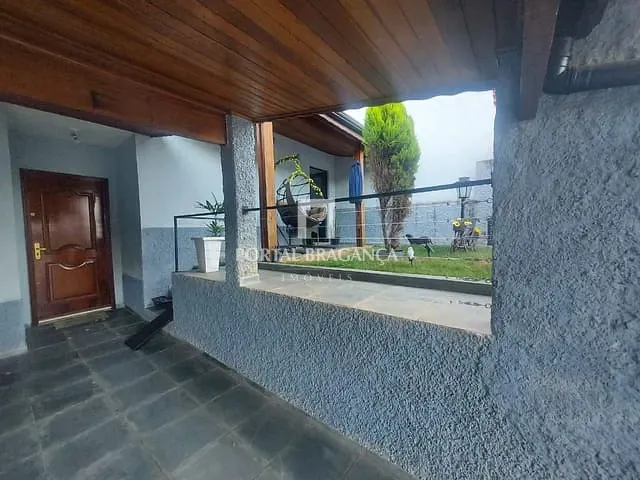 Casa com 300m² 3 quartos e 3 banheiros, à venda, no bairro Jardim Europa em Bragança Paulista