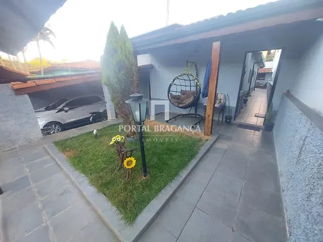 Casa com 300m² 3 quartos e 3 banheiros, à venda, no bairro Jardim Europa em Bragança Paulista