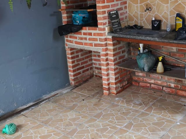Casa 3 quartos e 1 banheiro, à venda, no bairro EXTEÇÃO BOSQUE em Rio das Ostras