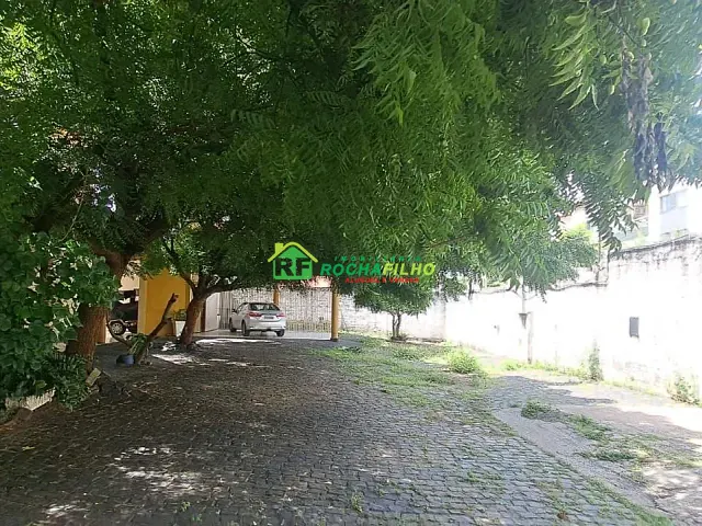 Casa com 513m² 8 quartos e 7 banheiros, à venda, no bairro Piçarreira em Teresina