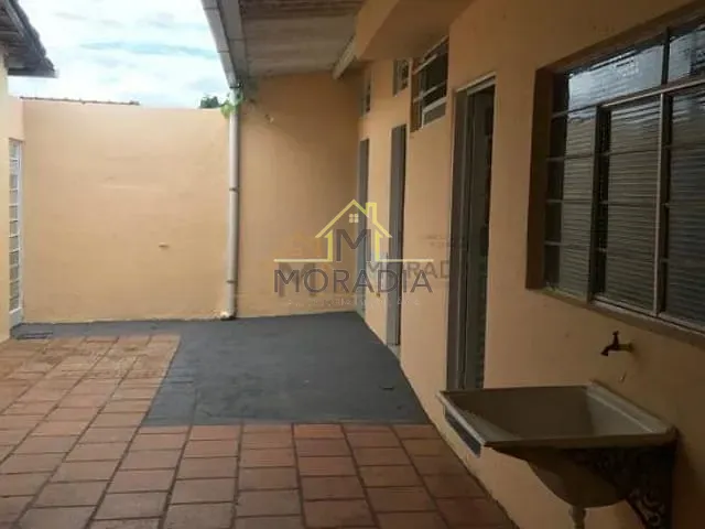 Casa com 250m² 4 quartos e 2 banheiros, à venda, no bairro Jardim Beatriz em São Carlos