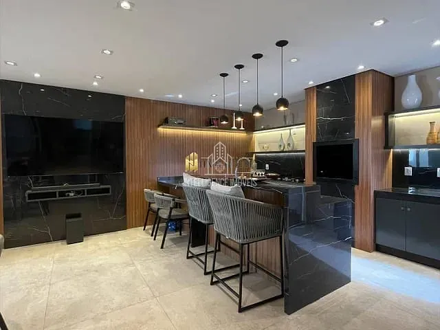 Casa com 258m² 3 quartos e 4 banheiros, à venda, no bairro Ribeirão do Lipa em Cuiabá