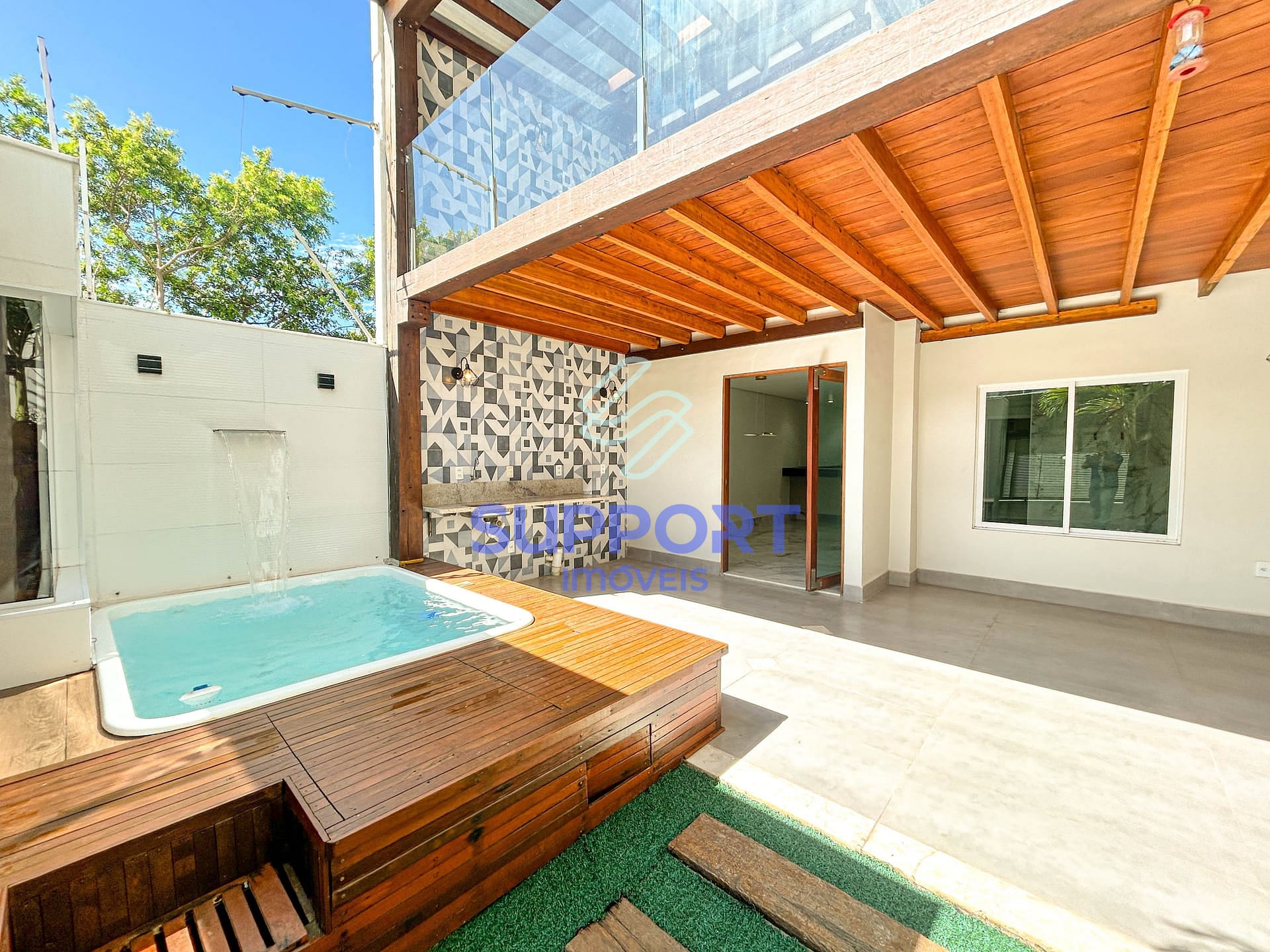 Casa à venda com 4 quartos, 230m² - Foto 6