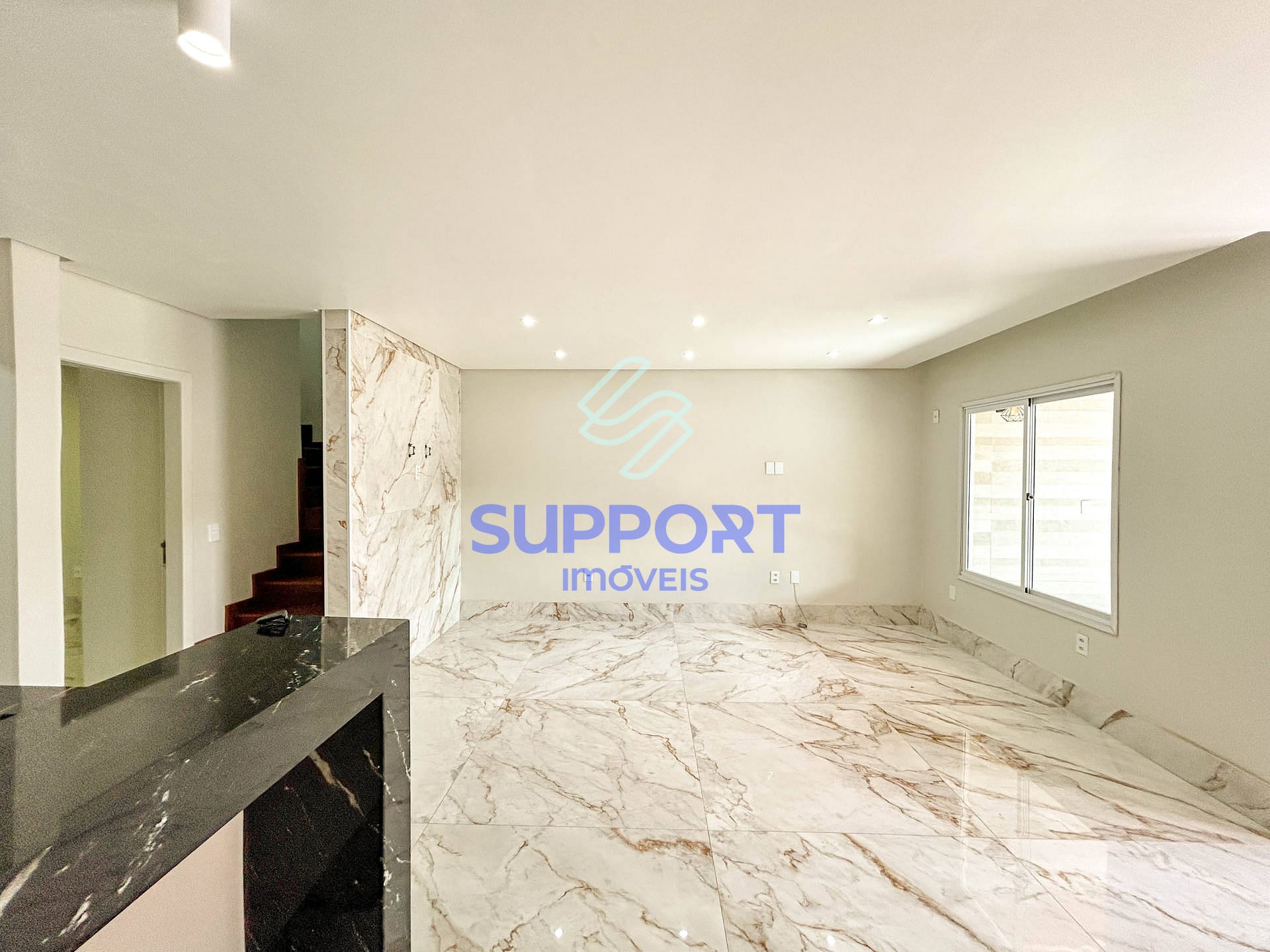 Casa à venda com 4 quartos, 230m² - Foto 13