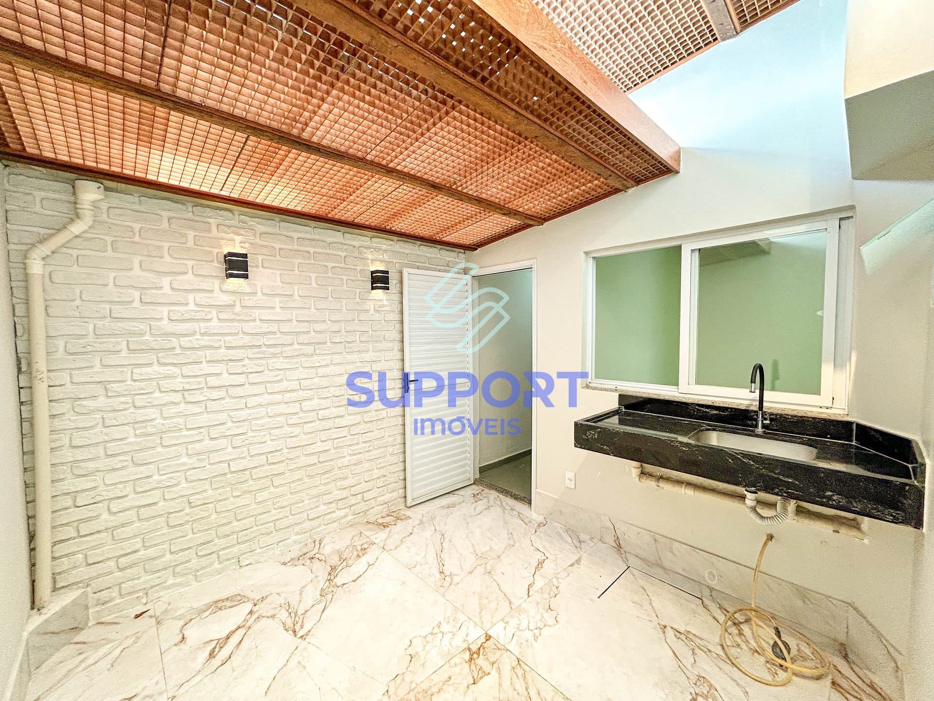 Casa à venda com 4 quartos, 230m² - Foto 20