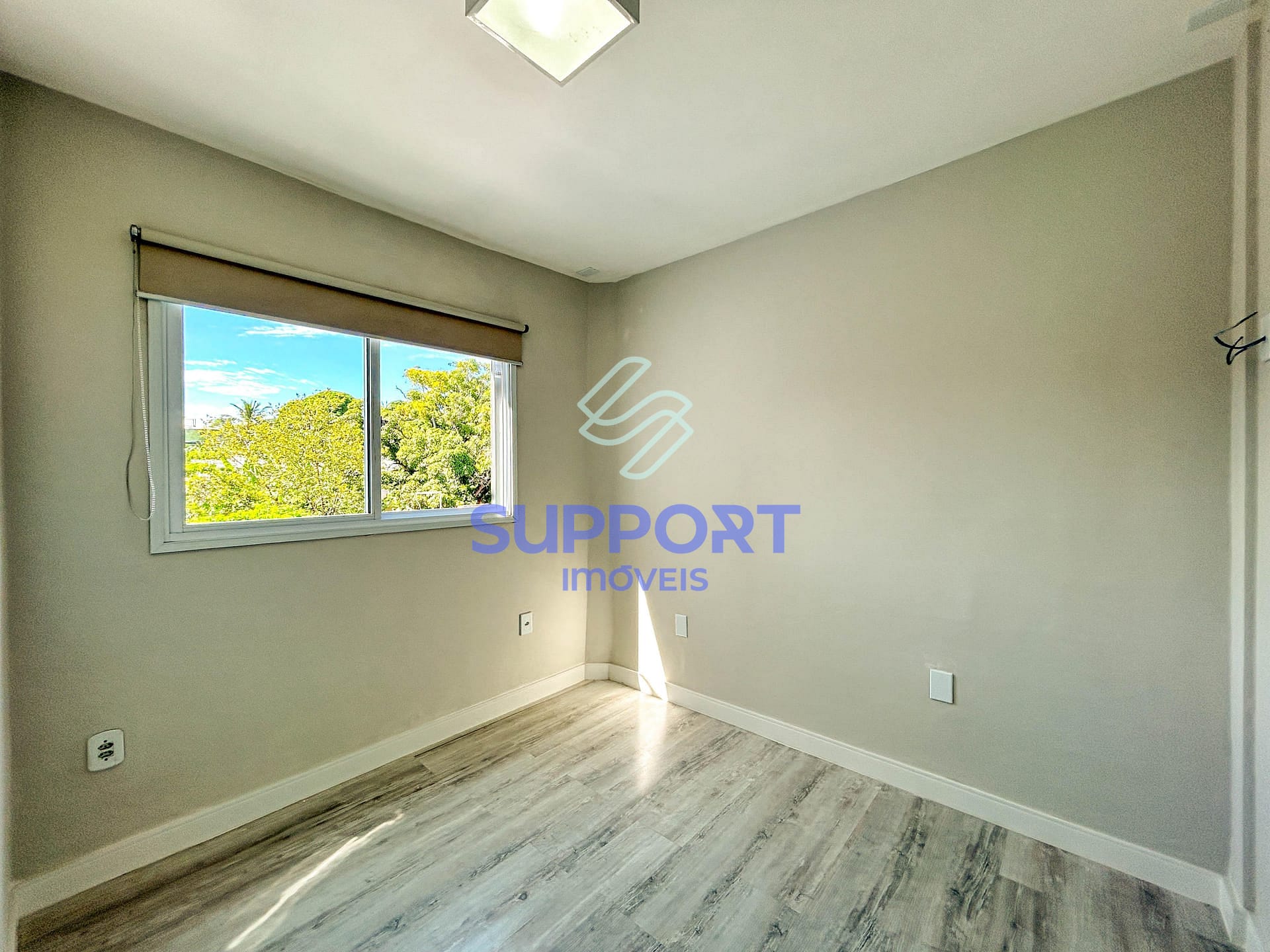 Casa à venda com 4 quartos, 230m² - Foto 26