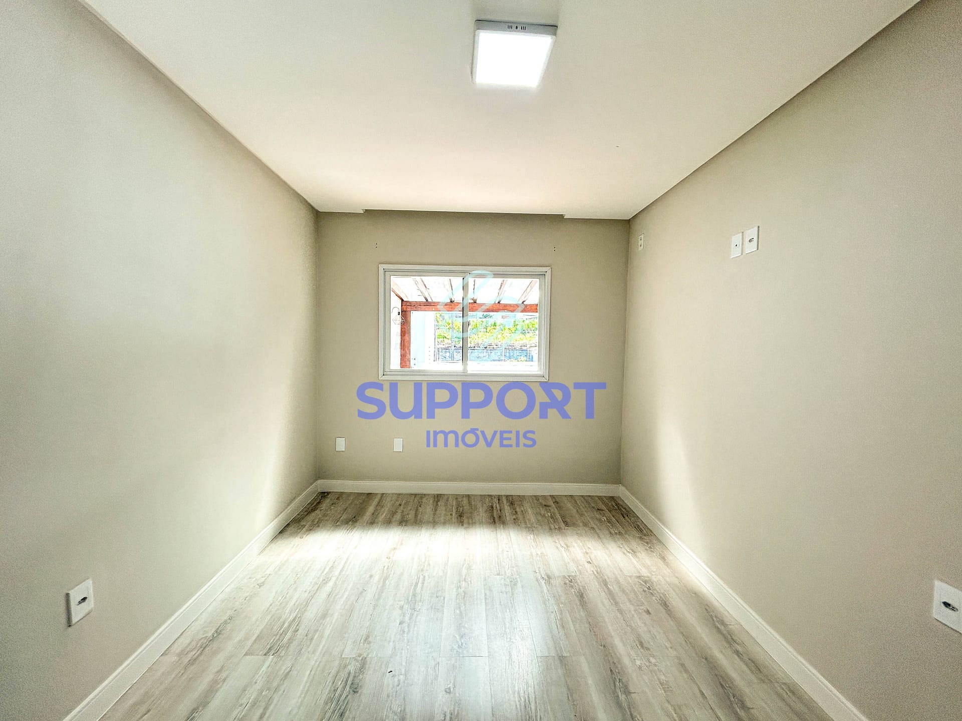 Casa à venda com 4 quartos, 230m² - Foto 29
