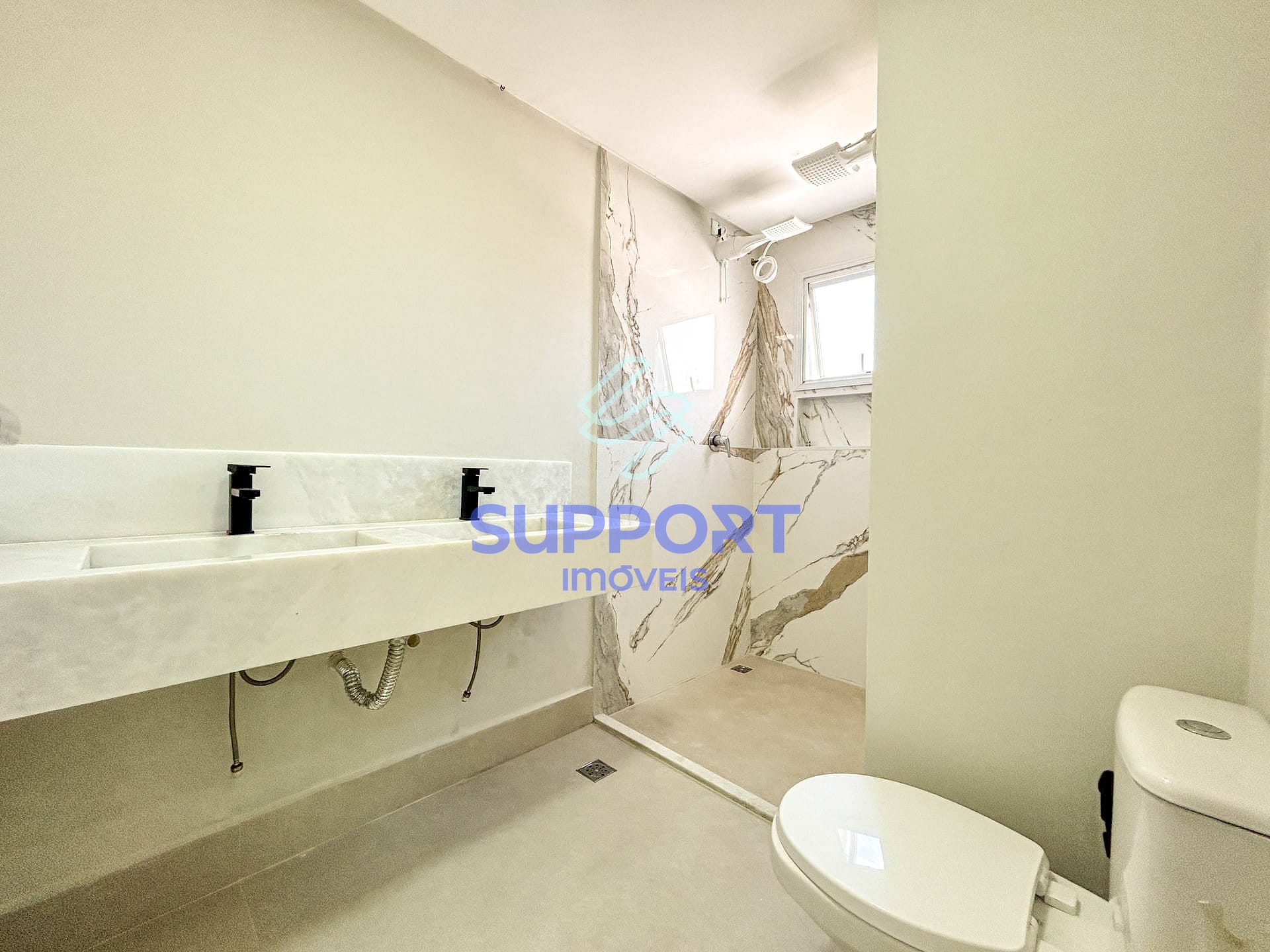 Casa à venda com 4 quartos, 230m² - Foto 31