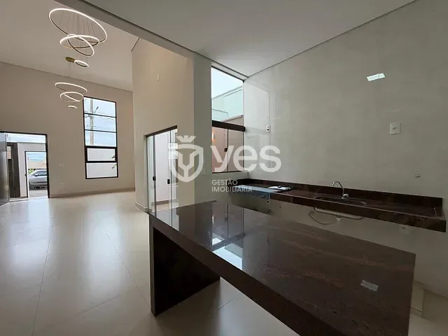 Casa 3 quartos e 2 banheiros, à venda, no bairro Jardim Europa em Araxá
