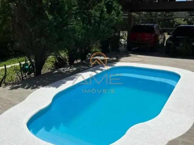 Casa 2 quartos e 2 banheiros, à venda, no bairro Laranjal em Pelotas