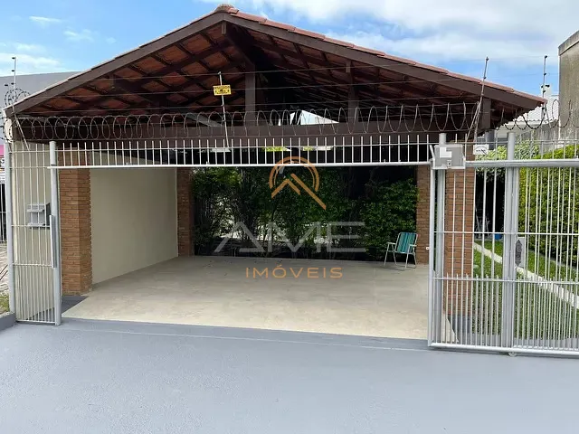 Casa 2 quartos e 2 banheiros, à venda, no bairro Laranjal em Pelotas