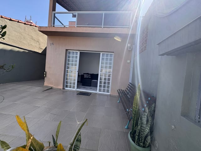 Casa 4 quartos e 3 banheiros, à venda, no bairro Alto Ipiranga em Mogi das Cruzes