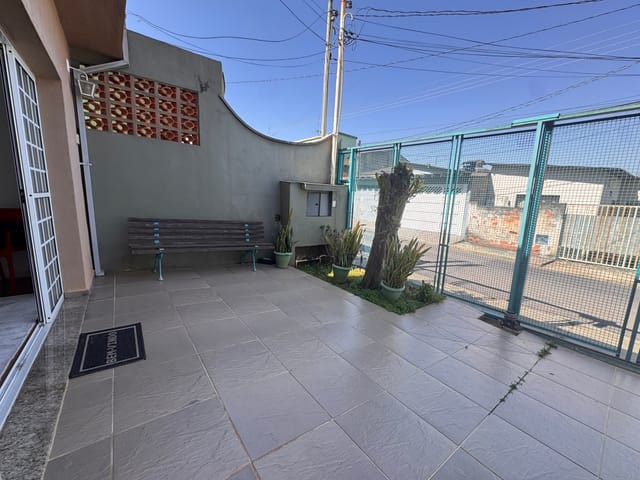 Casa 4 quartos e 3 banheiros, à venda, no bairro Alto Ipiranga em Mogi das Cruzes