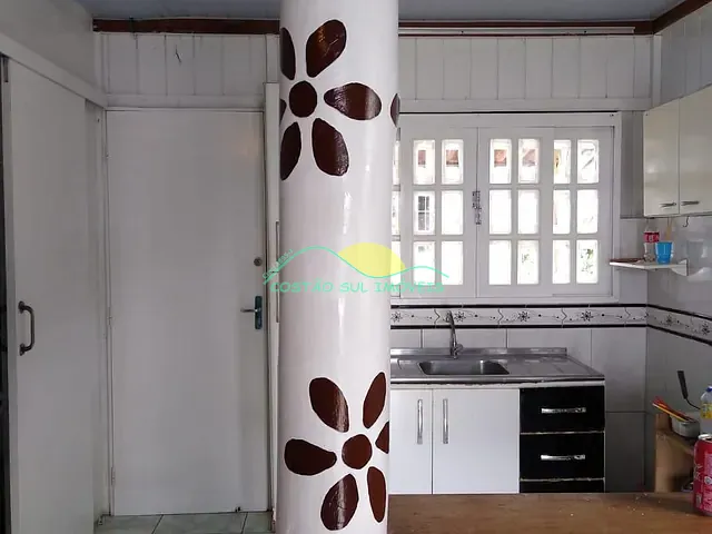 Casa 2 quartos e 1 banheiro, à venda, no bairro Ribeirão da Ilha em Florianópolis