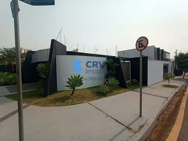 Casa com 461m², à venda, no bairro Petrópolis em Londrina