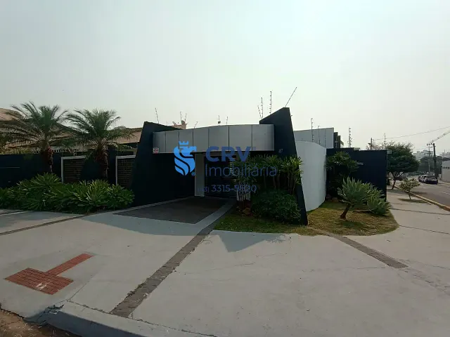 Casa com 461m², à venda, no bairro Petrópolis em Londrina