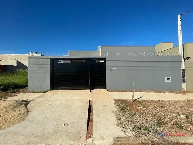 Casa 3 quartos e 1 banheiro, à venda, no bairro Bosque das Araras em Três Lagoas