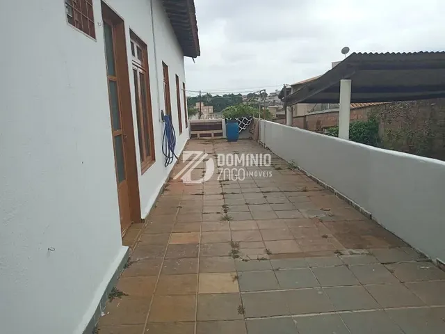 Casa com 408m² 3 quartos e 1 banheiro, à venda, no bairro Parque São Geraldo em Uberaba