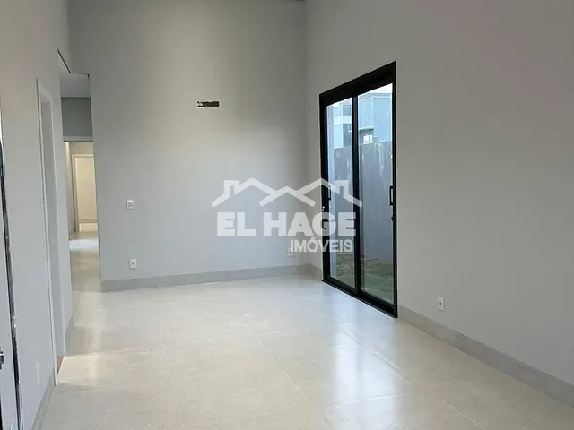 Casa com 250m² 3 quartos e 4 banheiros, à venda, no bairro Loteamento Salvador Costa Marques em Cuiabá