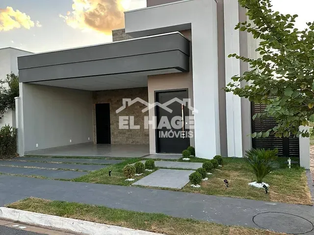 Casa com 250m² 3 quartos e 4 banheiros, à venda, no bairro Loteamento Salvador Costa Marques em Cuiabá