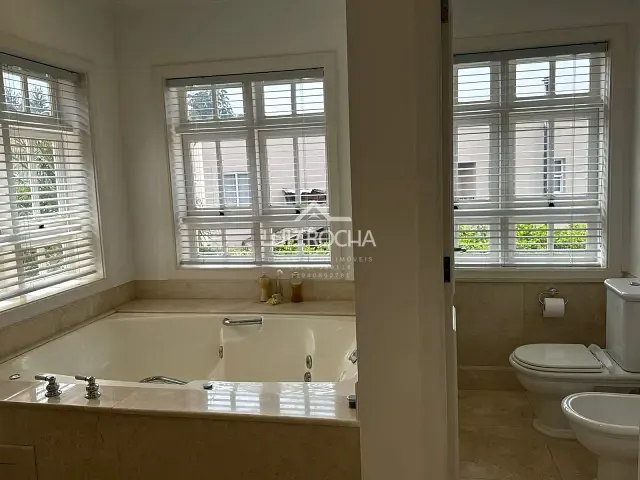 Casa com 740m² 4 quartos e 6 banheiros, à venda, no bairro Tamboré em Santana de Parnaíba