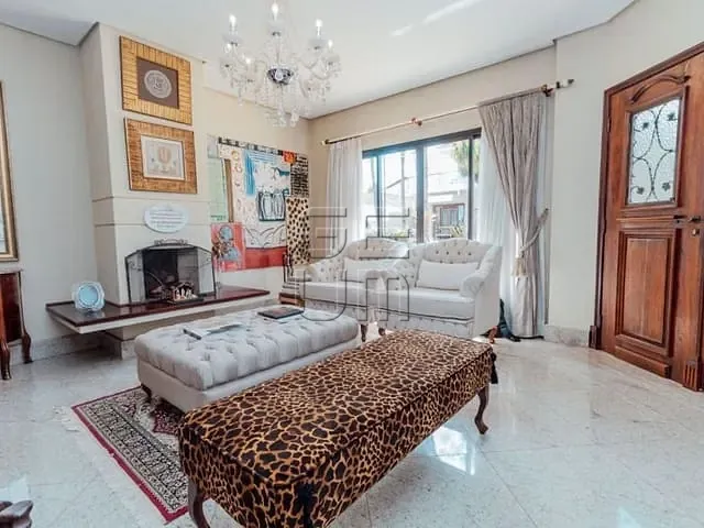 Casa com 360m² 3 quartos e 5 banheiros, à venda ou para alugar, no bairro Terras de Santana II em Londrina