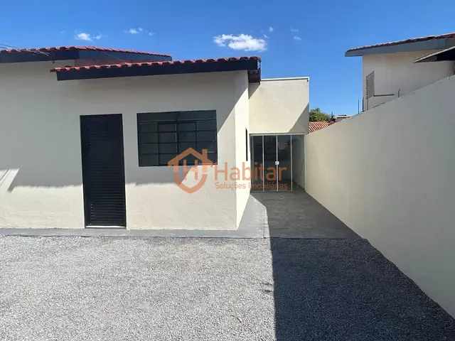 Casa com 200m² 2 quartos e 1 banheiro, à venda, no bairro Pinheiros III em Sorriso