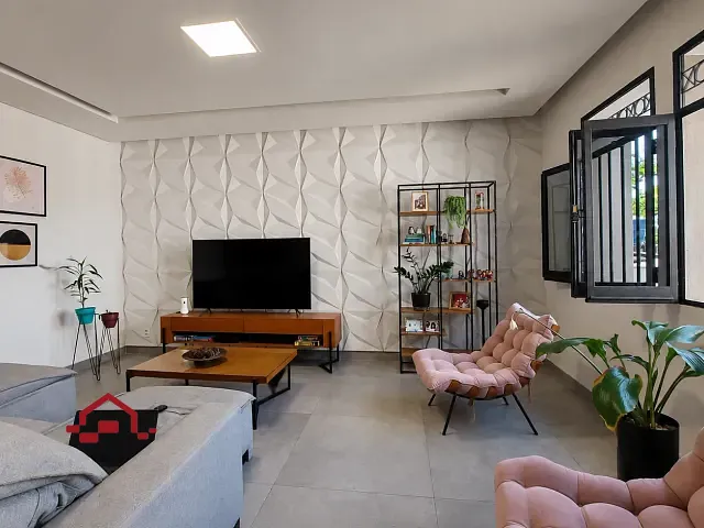 Casa 4 quartos e 3 banheiros, à venda, no bairro Padre Eustáquio em Belo Horizonte