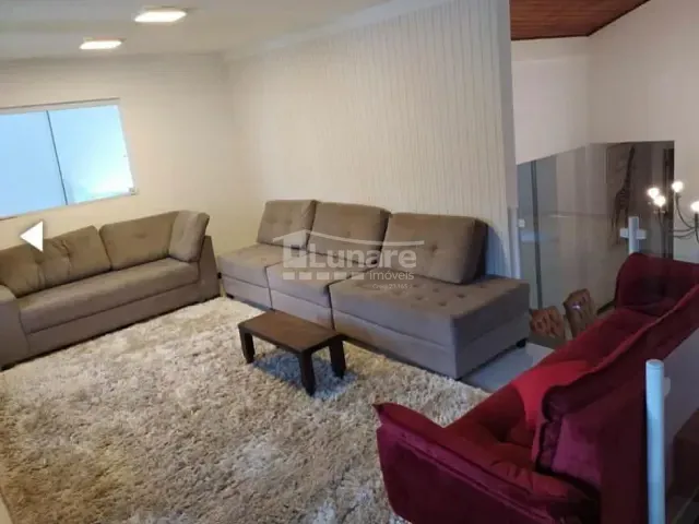Casa com 300m² 4 quartos e 4 banheiros, à venda, no bairro Jardim Aracy em Mogi das Cruzes