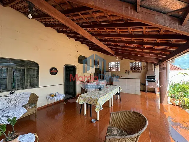 Casa com 200m² 3 quartos e 1 banheiro, à venda, no bairro Jardim América em Ituverava