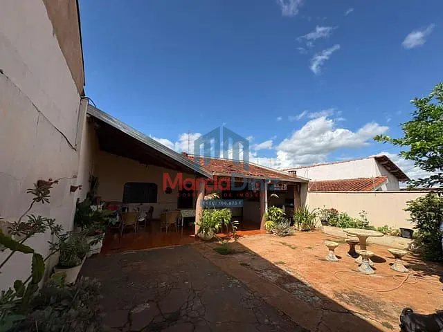 Casa com 200m² 3 quartos e 1 banheiro, à venda, no bairro Jardim América em Ituverava