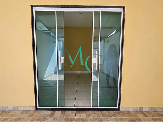 Casa com 64m² 2 quartos e 2 banheiros, para alugar, no bairro Campo Grande em Rio de Janeiro