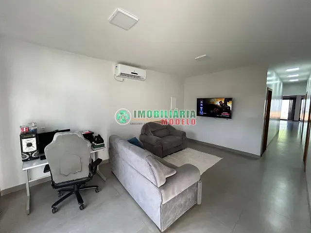 Casa 3 quartos e 1 banheiro, à venda, no bairro Nova Canarana em Canarana
