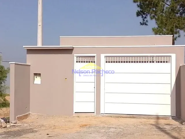 Casa com 181m² 2 quartos e 1 banheiro, à venda, no bairro Bosque Pinheiros em Capivari