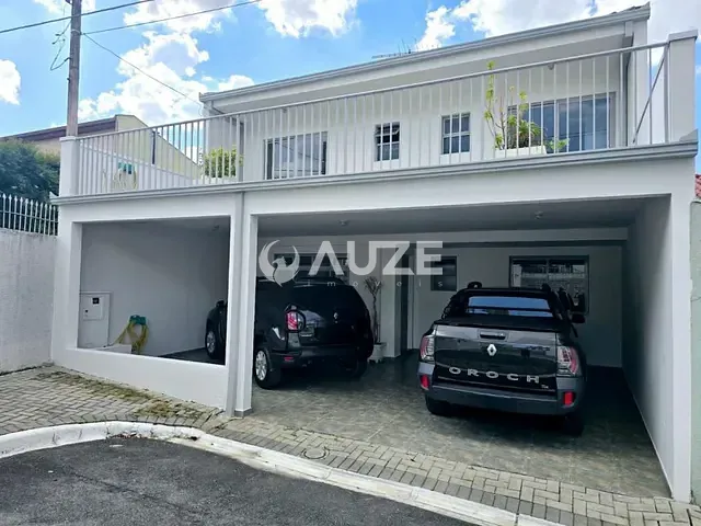 Casa com 220m² 5 quartos e 3 banheiros, à venda, no bairro Xaxim em Curitiba