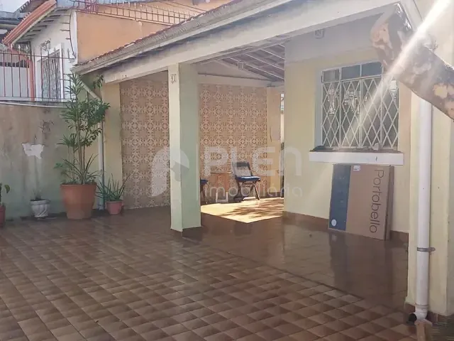 Casa com 250m² 4 quartos e 2 banheiros, à venda, no bairro Jardim do Colégio (Zona Norte) em São Paulo