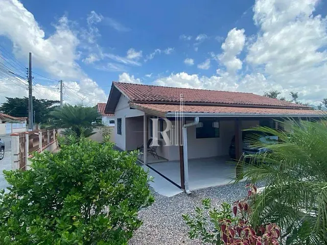 Casa com 400m² 3 quartos e 1 banheiro, à venda, no bairro Areias em Tijucas