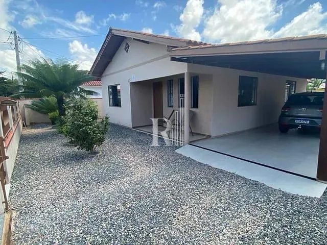 Casa com 400m² 3 quartos e 1 banheiro, à venda, no bairro Areias em Tijucas