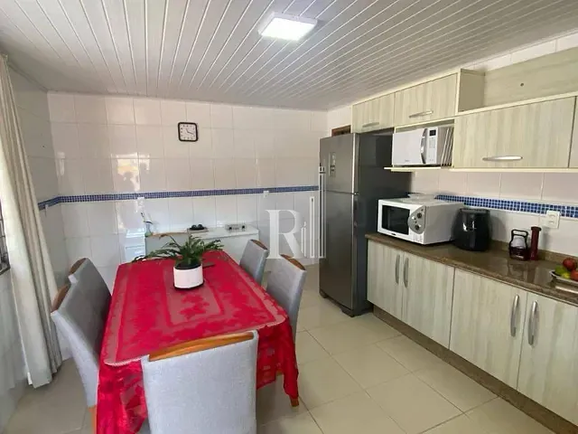 Casa com 400m² 3 quartos e 1 banheiro, à venda, no bairro Areias em Tijucas