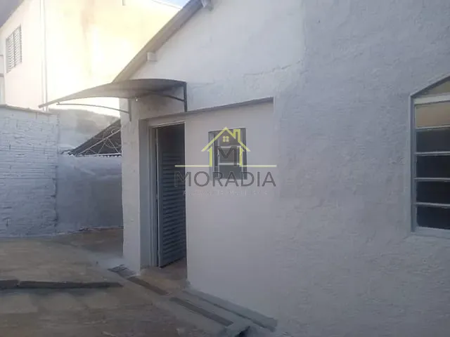Casa com 250m² 2 quartos e 1 banheiro, à venda, no bairro Colméia I em Guaxupé