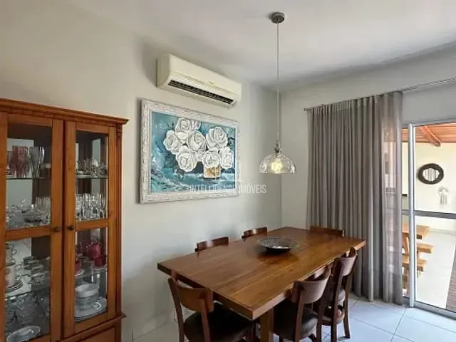 Casa com 242m² 3 quartos e 4 banheiros, à venda, no bairro Ribeirão do Lipa em Cuiabá