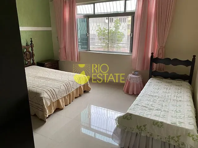 Casa com 300m² 3 quartos e 2 banheiros, à venda, no bairro Vila Orlandelia em Barra Mansa