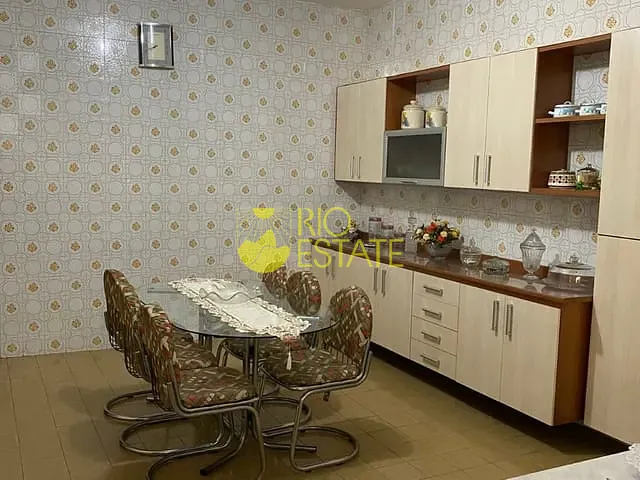 Casa com 300m² 3 quartos e 2 banheiros, à venda, no bairro Vila Orlandelia em Barra Mansa