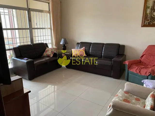 Casa com 300m² 3 quartos e 2 banheiros, à venda, no bairro Vila Orlandelia em Barra Mansa