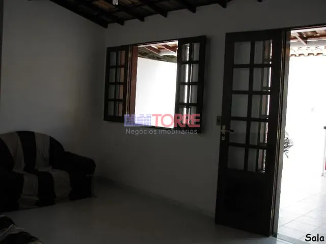 Casa com 160m² 4 quartos e 3 banheiros, à venda, no bairro Hernani Sá em Ilhéus
