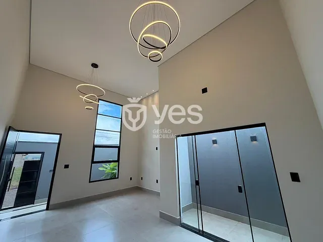Casa 3 quartos e 2 banheiros, à venda, no bairro Jardim Europa em Araxá